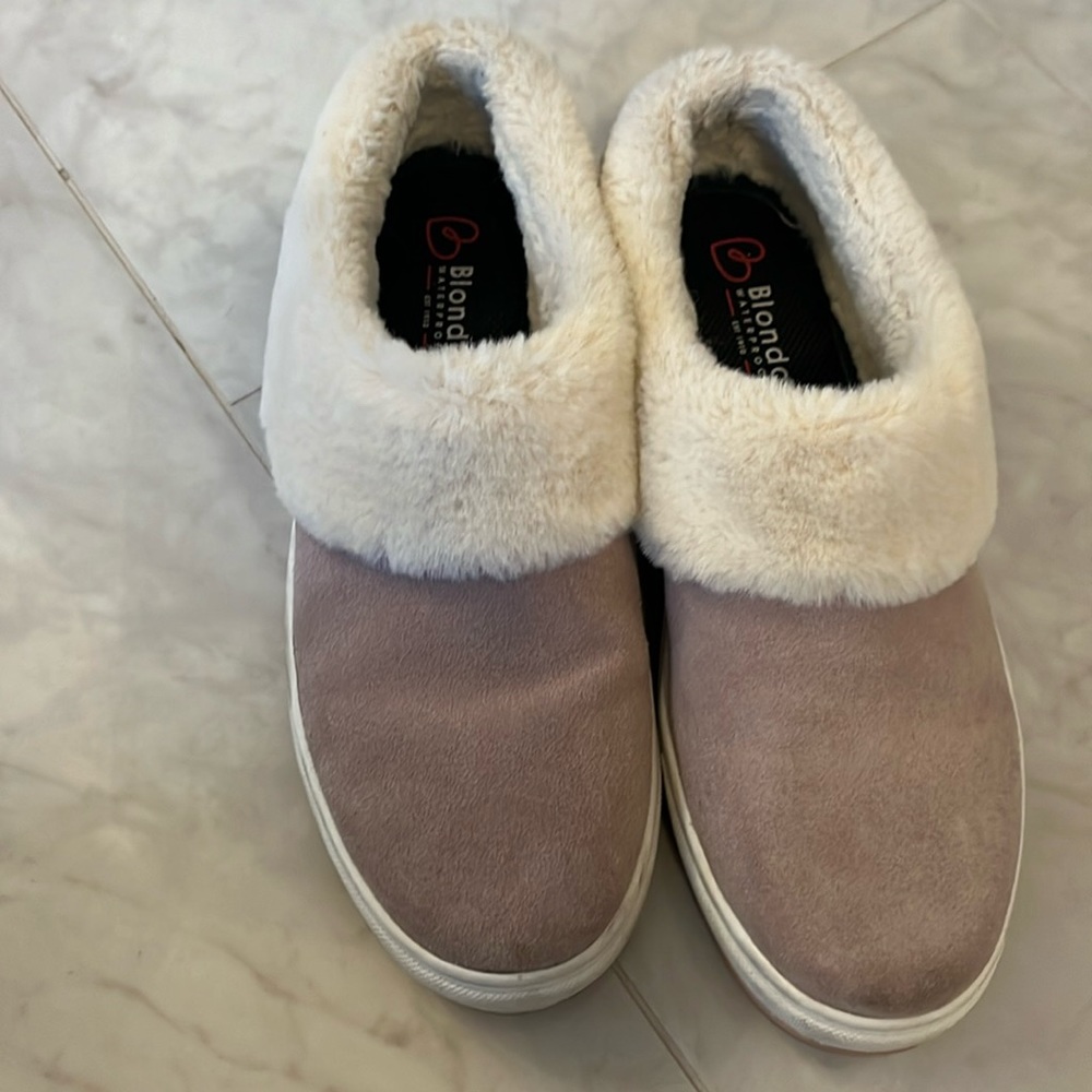 Blondo, suede, waterproof shoes